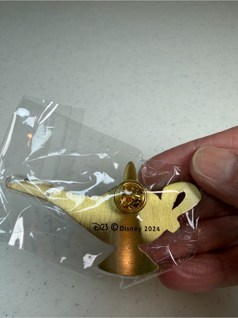 NEW Disney D23 2024 Gold Member Gift Magic & Mystery Aladdin Genie's Lamp Pin - Picture 3 of 6